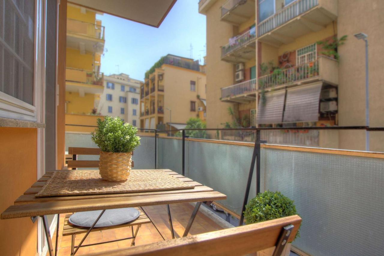 Holiday Aroma Roma Exterior foto